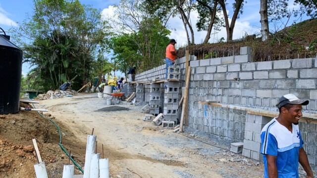 retaining wall progress pic 1