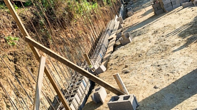 retaining wall progress pic 5